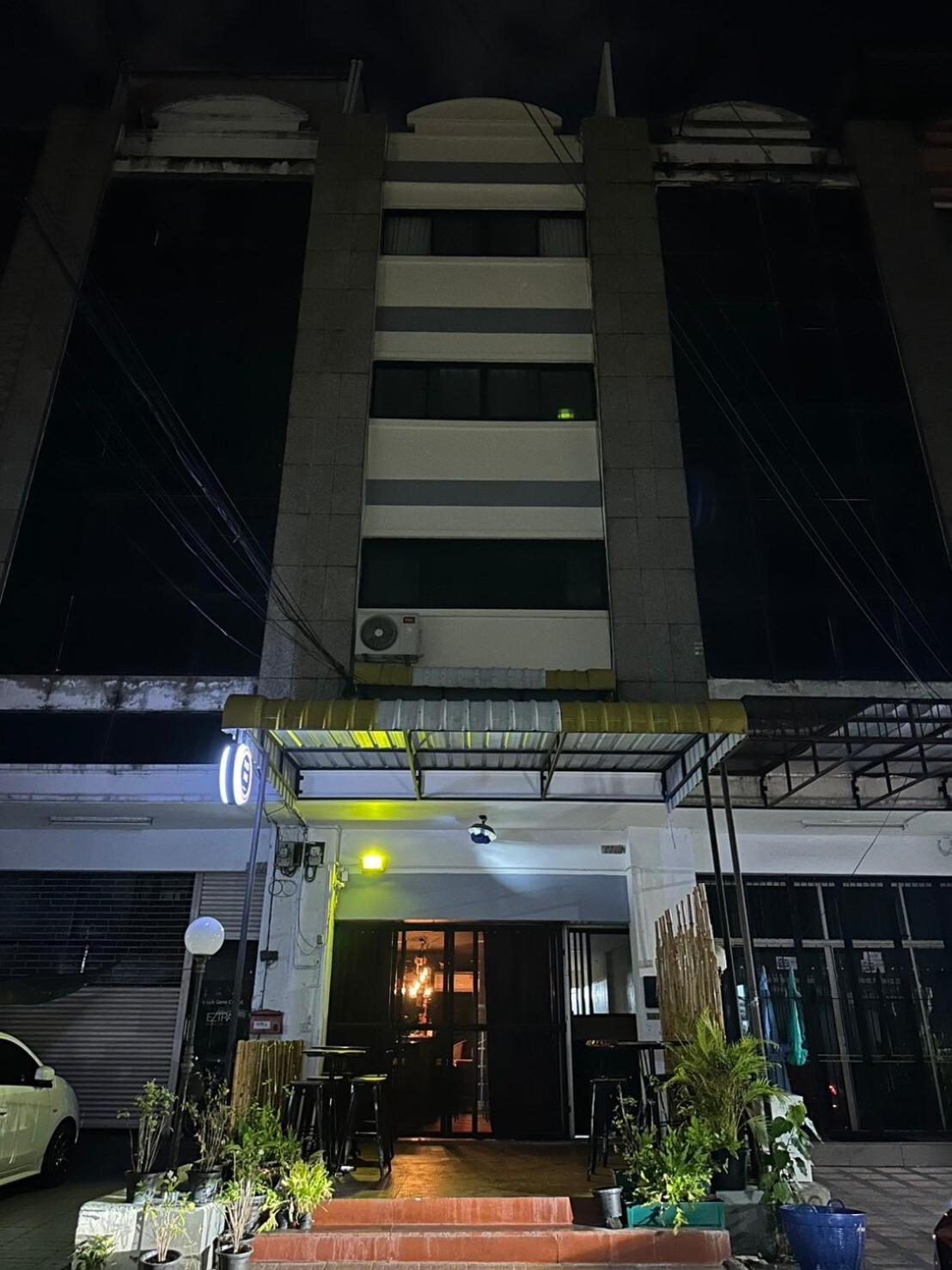 Apartment Cozy 1br Near Bts Thong Lor